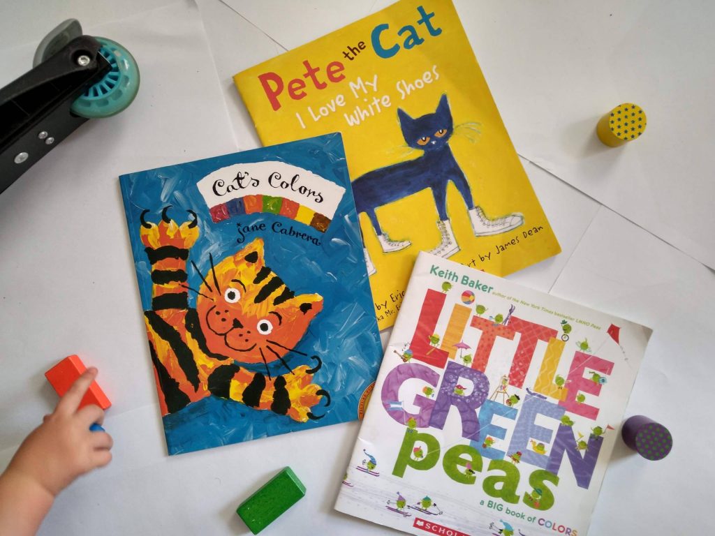 Pete the Cat I love my white shoes Cat's colors Little green peas a big book of colors